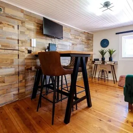 Apartment Citadel Crest 2nd Floor